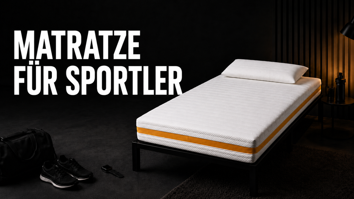 JOMFY Blog-Titelbild mit Matratze, Sporttasche und Sportschuhen zum Thema Matratze für Sportler und Regeneration im Schlaf